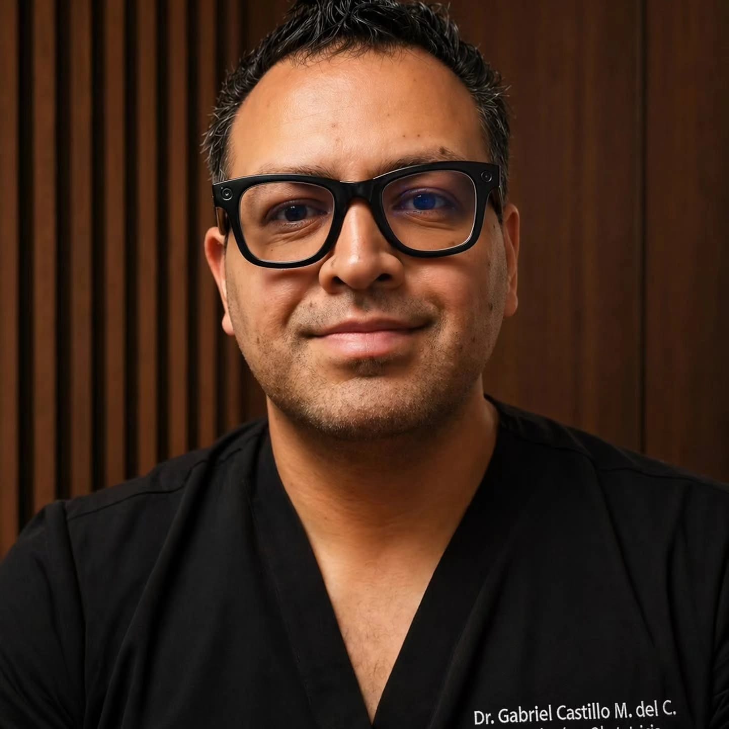 Dr. Gabriel Castillo